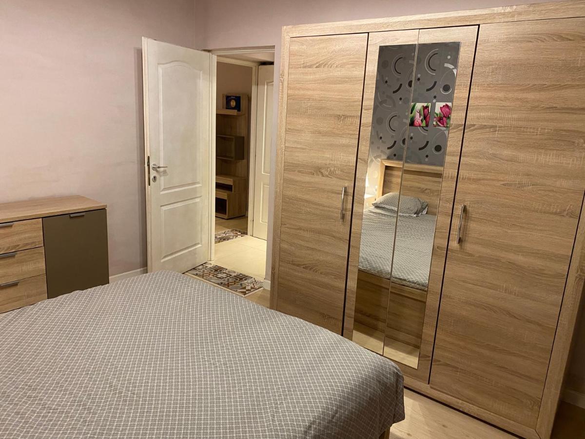 Igi Red Flat With Free Private Parking Apartment Cluj-Napoca Exterior photo