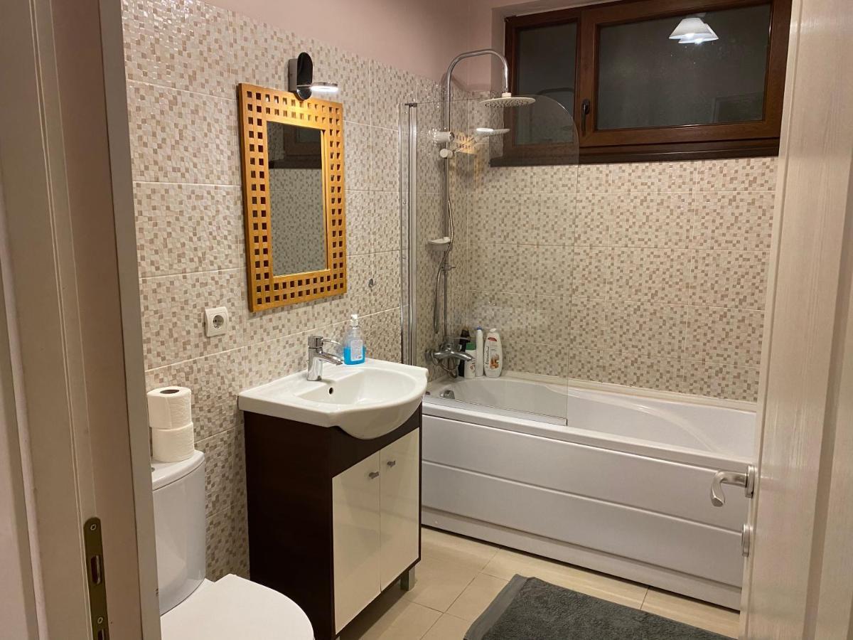 Igi Red Flat With Free Private Parking Apartment Cluj-Napoca Exterior photo
