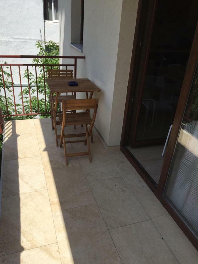 Igi Red Flat With Free Private Parking Apartment Cluj-Napoca Exterior photo